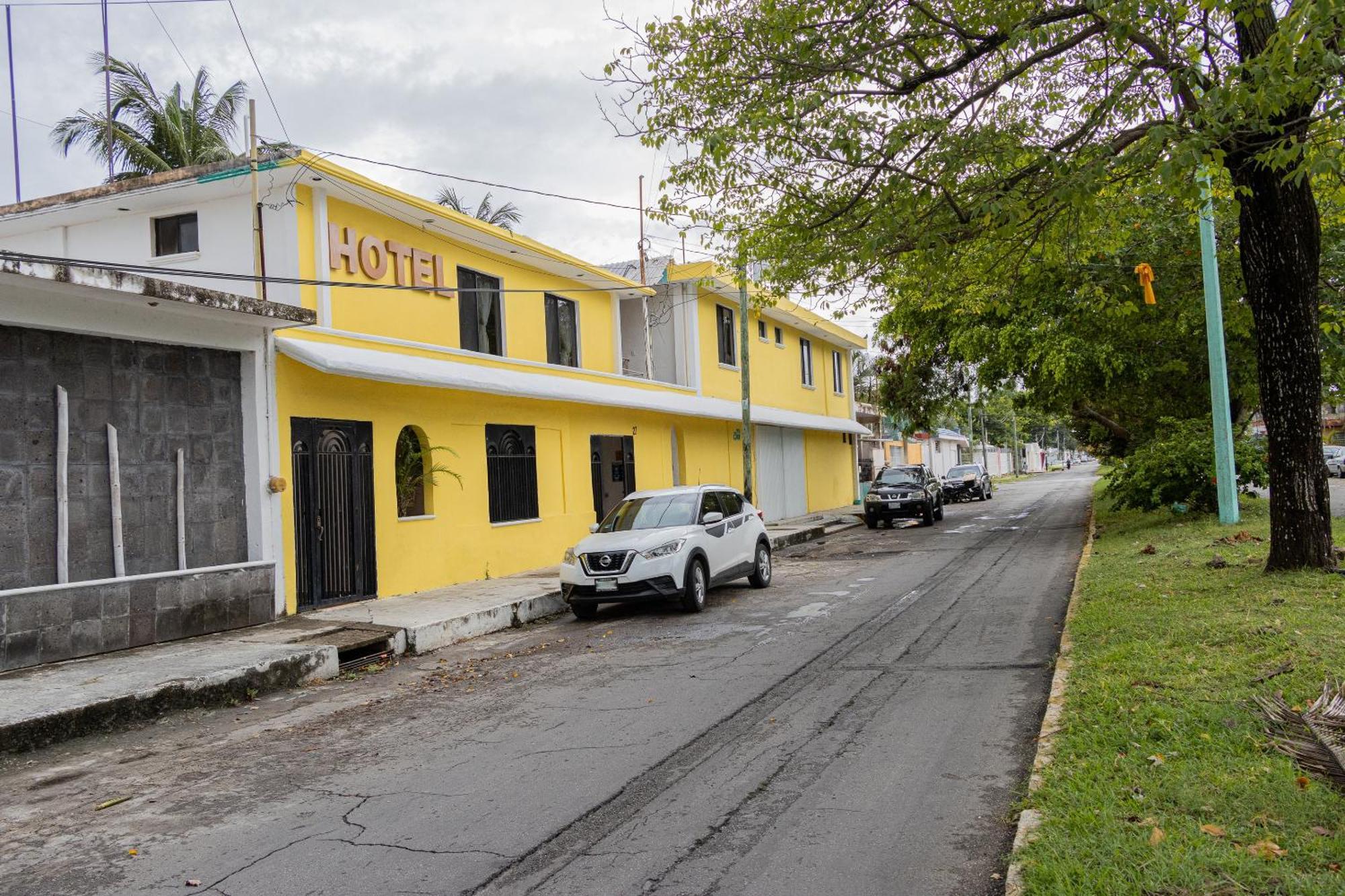 Oyo Hotel Marias,Aeropuerto Internacional De Chetumal Exterior foto