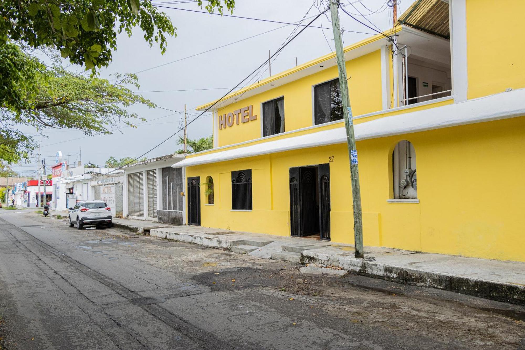 Oyo Hotel Marias,Aeropuerto Internacional De Chetumal Exterior foto